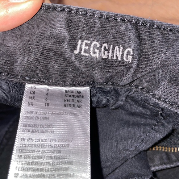 low rise black ae jeans - Picture 2 of 3